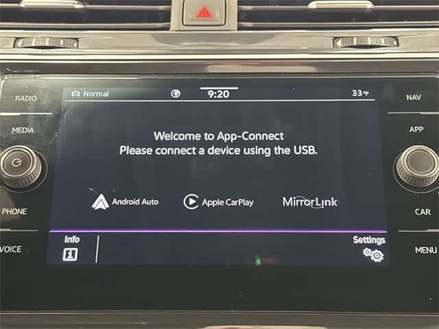 Thumbnail: 2022 Volkswagen Tiguan - 14