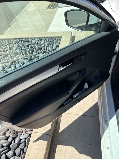 Thumbnail: 2013 Volkswagen Passat - 12
