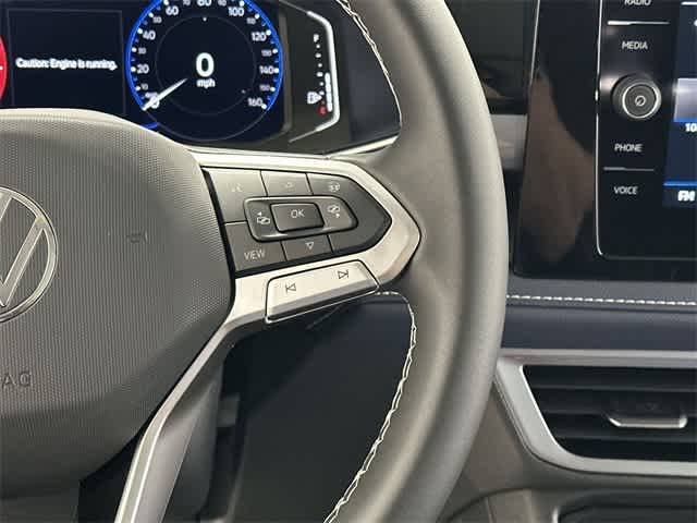 Thumbnail: 2025 Volkswagen Taos - 10