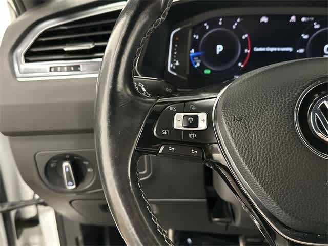 Thumbnail: 2020 Volkswagen Tiguan - 9