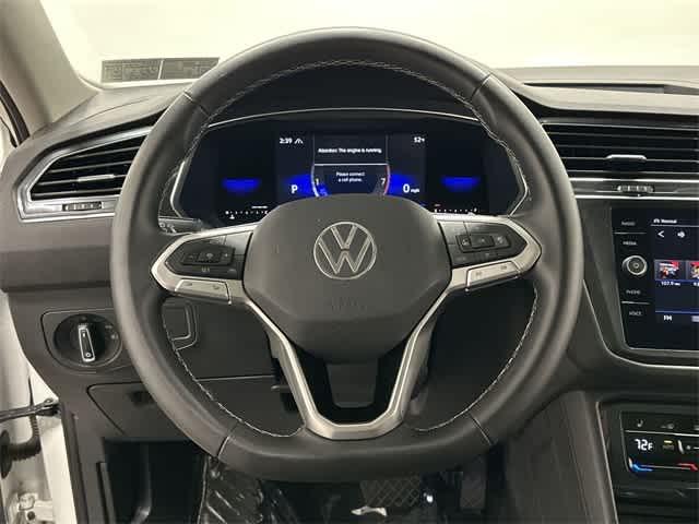 Thumbnail: 2022 Volkswagen Tiguan - 21