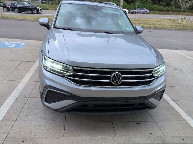 Thumbnail: 2022 Volkswagen Tiguan - 7