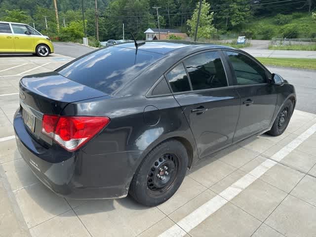 2013 Chevrolet Cruze LS 6