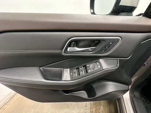 Thumbnail: 2021 Nissan Rogue - 19