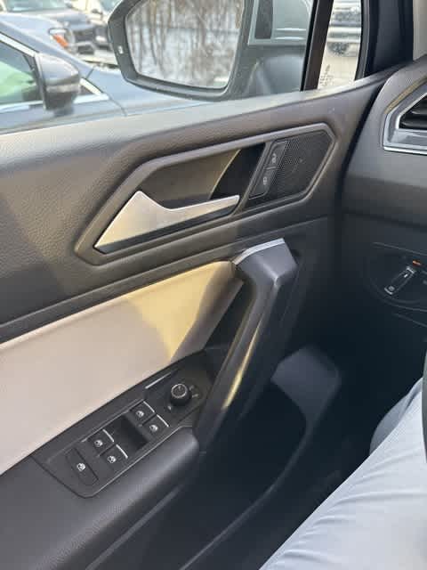 Thumbnail: 2021 Volkswagen Tiguan - 19