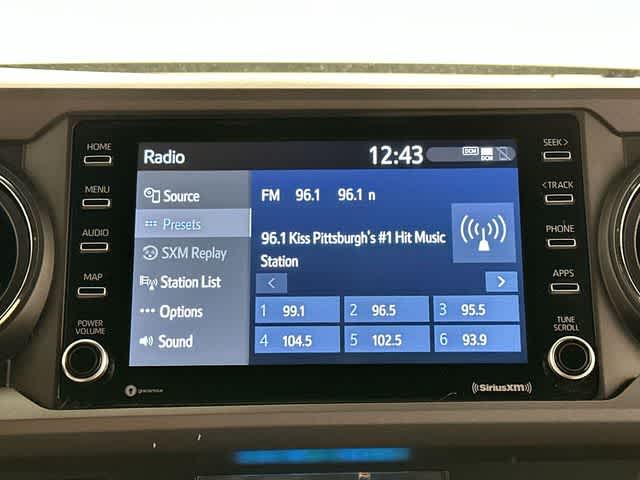 Thumbnail: 2022 Toyota Tacoma - 11