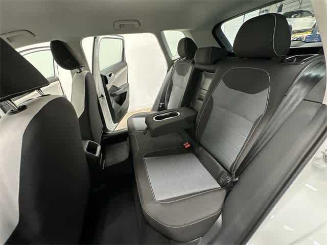 Thumbnail: 2025 Volkswagen Taos - 17