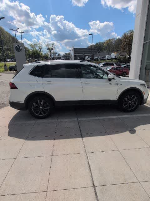 Thumbnail: 2023 Volkswagen Tiguan - 5