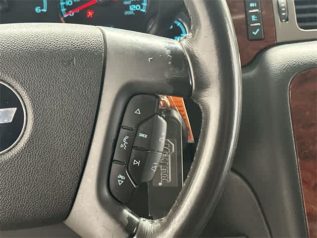 Thumbnail: 2010 Chevrolet Tahoe - 9