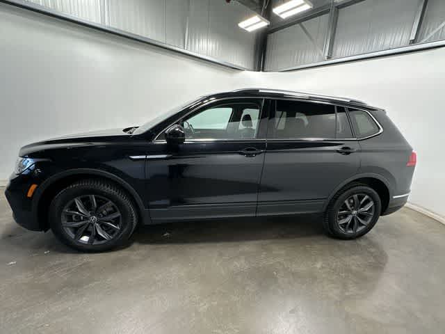 Thumbnail: 2022 Volkswagen Tiguan - 2