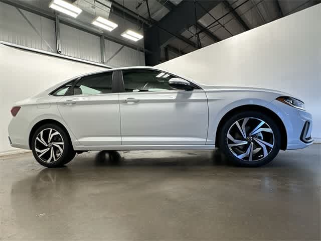 Thumbnail: 2026 Volkswagen Jetta - 3