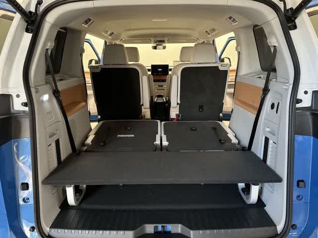 Thumbnail: 2025 Volkswagen ID.Buzz - 25