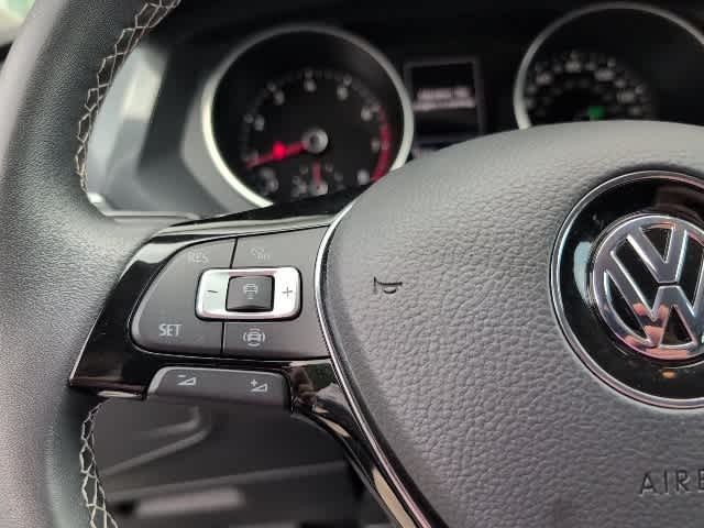 Thumbnail: 2021 Volkswagen Tiguan - 17