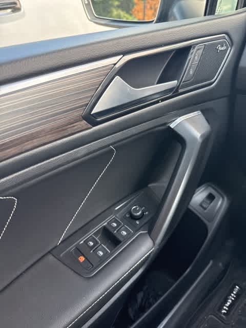 Thumbnail: 2022 Volkswagen Tiguan - 18
