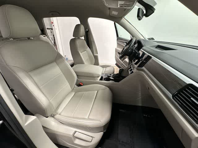 Thumbnail: 2023 Volkswagen Atlas - 22