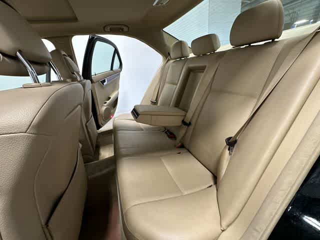 Thumbnail: 2008 Mercedes-Benz C-Class - 17