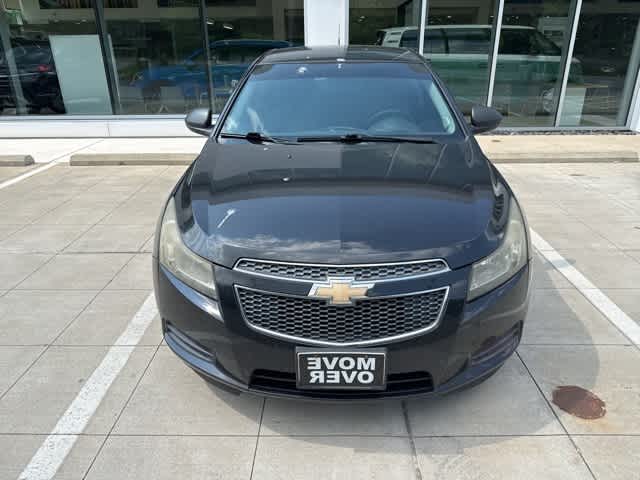 2013 Chevrolet Cruze LS 2