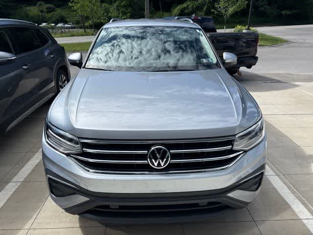 Thumbnail: 2023 Volkswagen Tiguan - 16