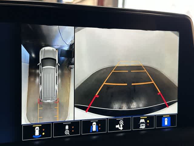 Thumbnail: 2022 Chevrolet Tahoe - 15