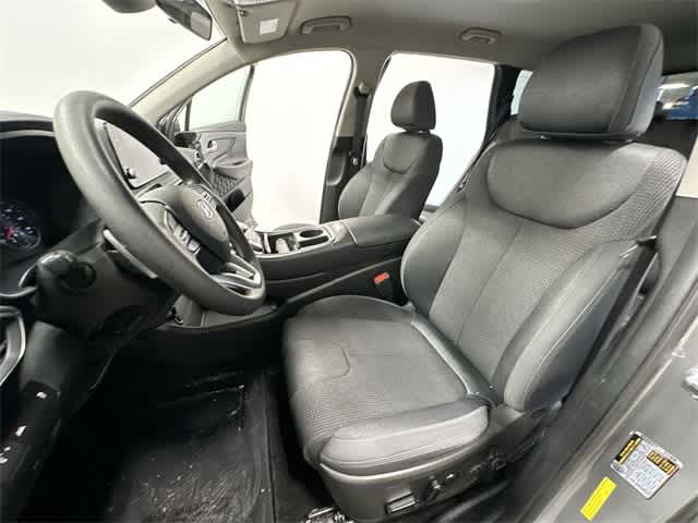 Thumbnail: 2022 Hyundai Santa Fe - 16