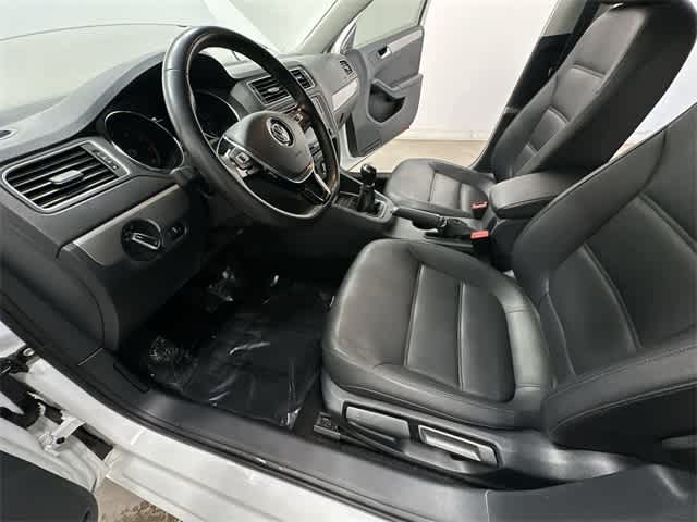 Thumbnail: 2017 Volkswagen Jetta - 15