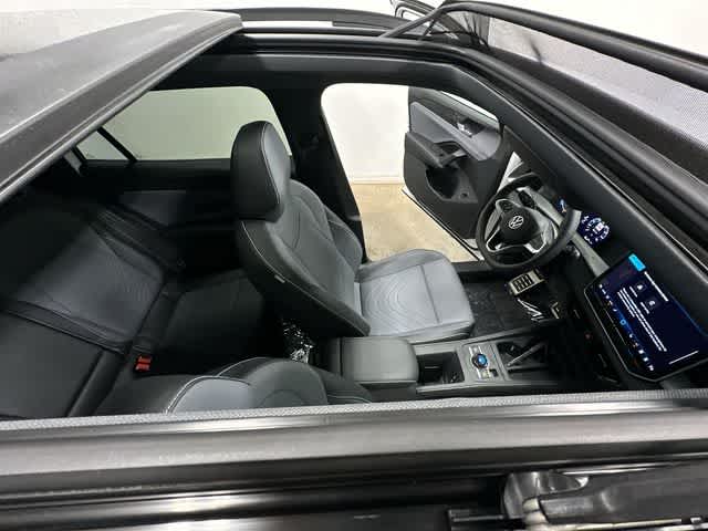 Thumbnail: 2026 Volkswagen Tiguan - 6