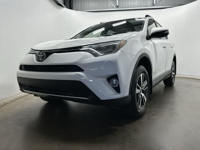 Thumbnail: 2018 Toyota RAV4 - 29