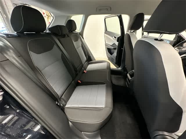 Thumbnail: 2025 Volkswagen Taos - 21