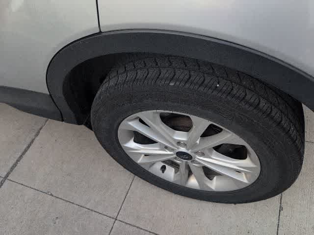 Thumbnail: 2019 Ford Escape - 9