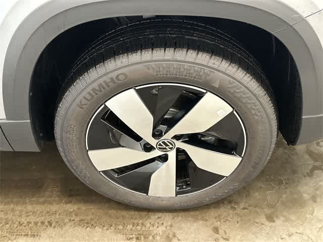 Thumbnail: 2025 Volkswagen Taos - 5