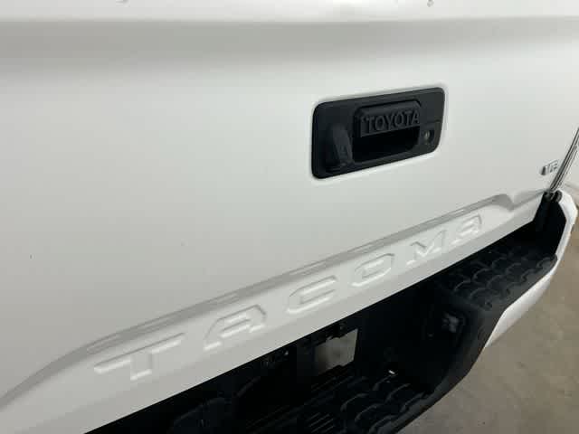 Thumbnail: 2022 Toyota Tacoma - 26