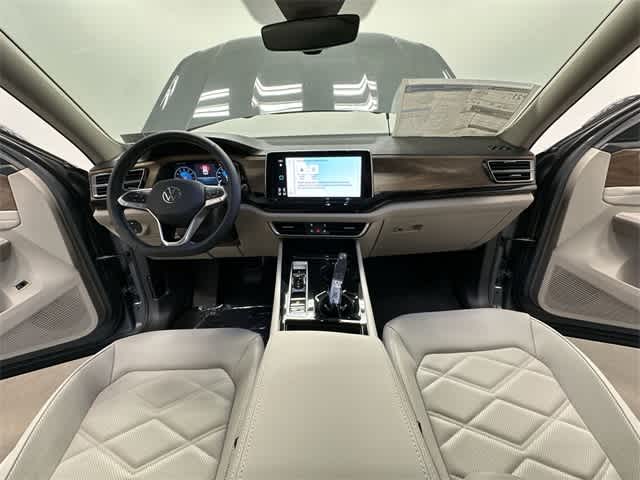2025 Volkswagen Atlas SE 19