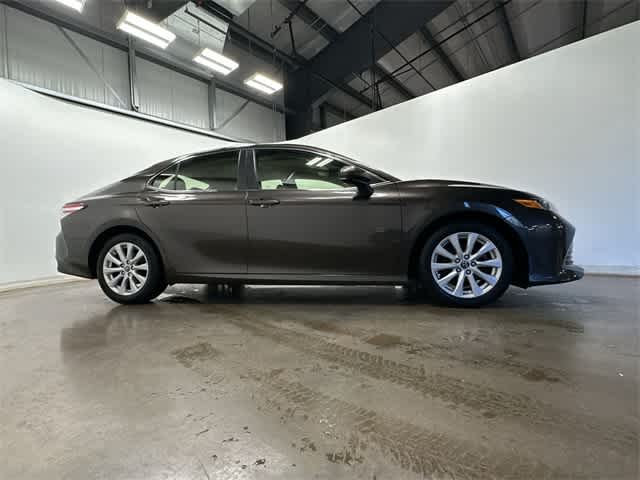 Thumbnail: 2018 Toyota Camry - 3