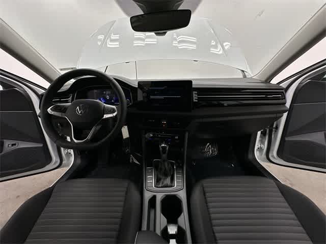 Thumbnail: 2026 Volkswagen Jetta - 18