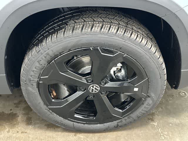 Thumbnail: 2026 Volkswagen Taos - 5