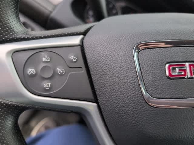 Thumbnail: 2023 GMC Acadia - 16