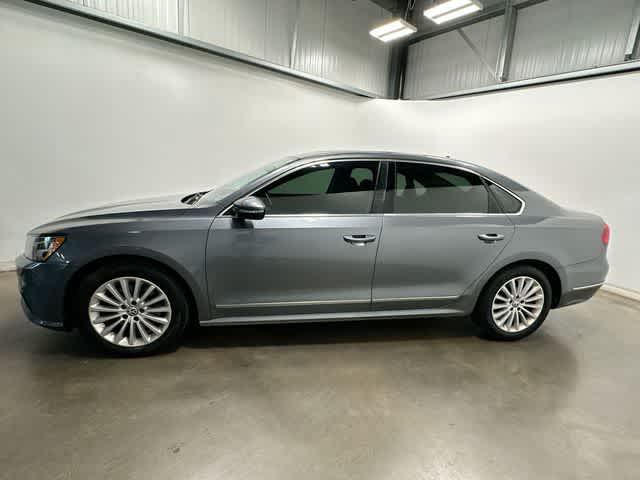 Used 2016 Volkswagen Passat SE with VIN 1VWBT7A30GC032552 for sale in Carnot-Moon, PA