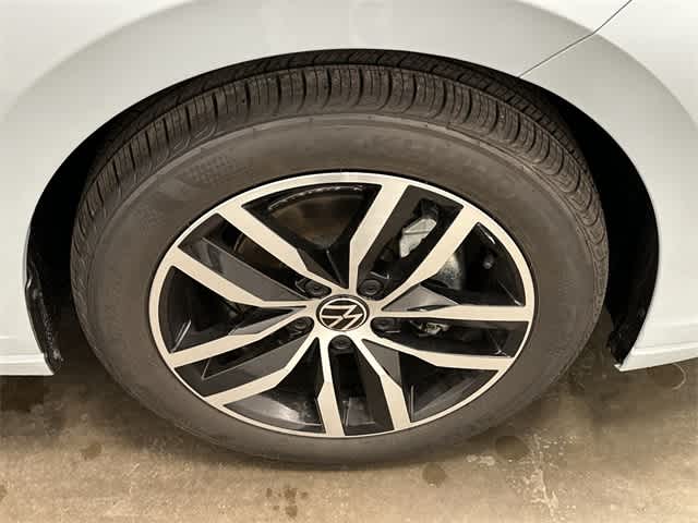 Thumbnail: 2026 Volkswagen Jetta - 5