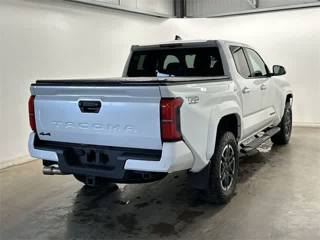 Thumbnail: 2024 Toyota Tacoma - 31