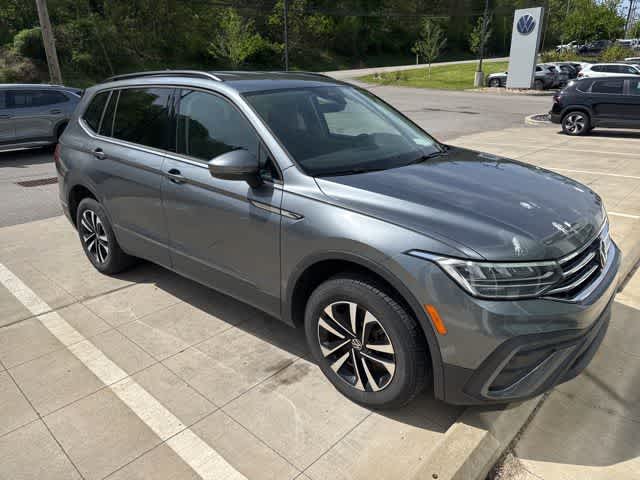 Thumbnail: 2023 Volkswagen Tiguan - 3