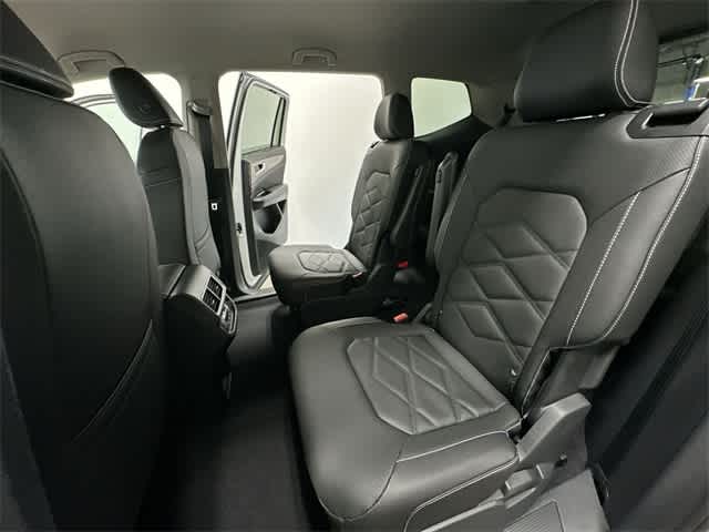 Thumbnail: 2026 Volkswagen Atlas - 17