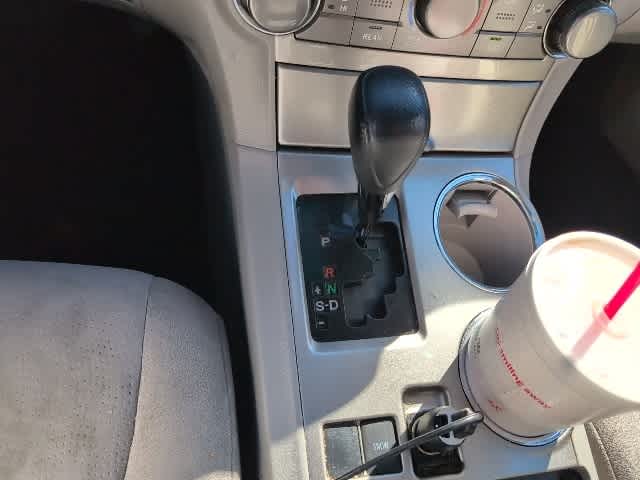 Thumbnail: 2013 Toyota Highlander - 16