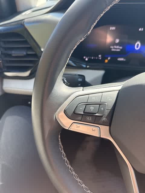 Thumbnail: 2025 Volkswagen Taos - 17