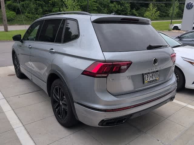 Certified 2022 Volkswagen Tiguan SE R-LINE BLACK with VIN 3VV8B7AX4NM061889 for sale in Moon Township, PA