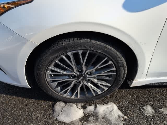 Thumbnail: 2023 Kia Forte - 11