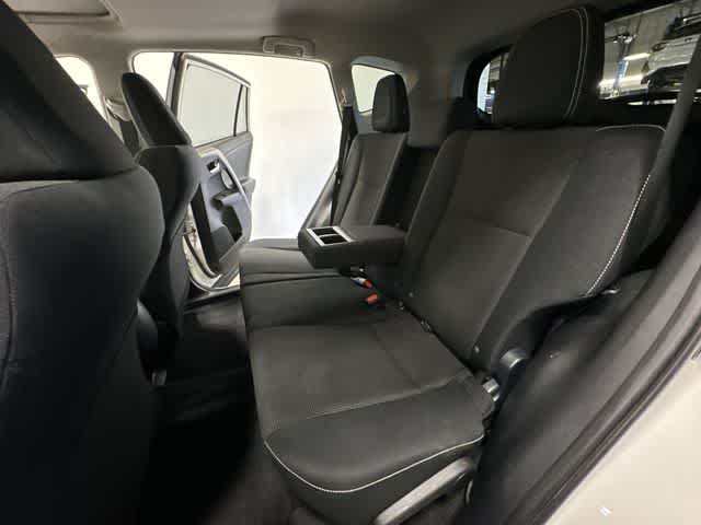 Thumbnail: 2018 Toyota RAV4 - 19