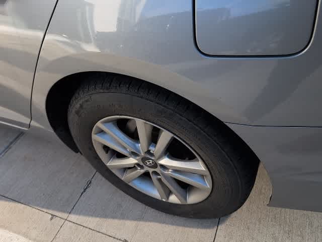 Thumbnail: 2017 Hyundai Sonata - 9