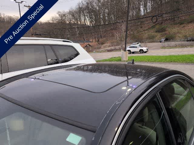 Thumbnail: 2008 Mercedes-Benz C-Class - 12