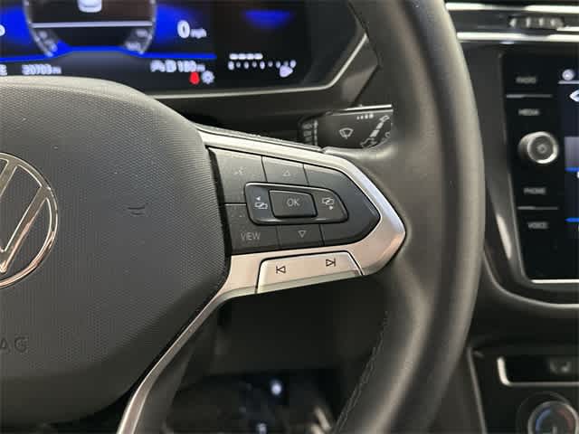 Thumbnail: 2024 Volkswagen Tiguan - 9