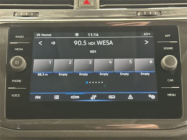 Thumbnail: 2023 Volkswagen Tiguan - 11